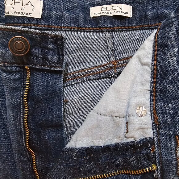 Slim Straight Super High Rise Sofia Vergar Women Jeans Eden 90s Light Distressed - Picture 3 of 7